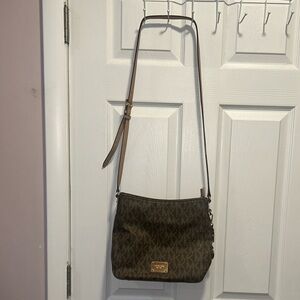 Michael Kors Brown Crossbody. EUC.